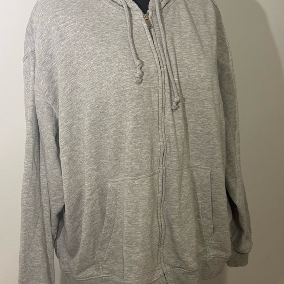 H&M Men's Zip-Up Gray Sweater - Picture 2 of 6